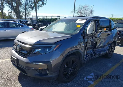 2021 Honda Pilot 2Wd Special Edition z USA, uszkodzony, nr VIN 5FNYF5H28MB010156